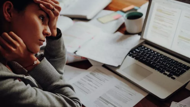 El “burnout” avanza y afecta la salud de los trabajadores (¿lo sabías?)