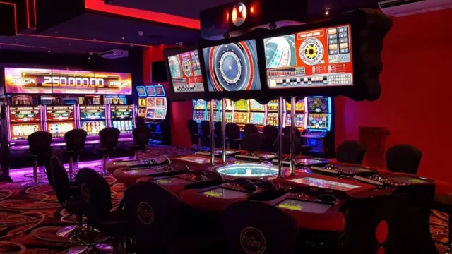 Nuevo Casino Alberdi abrió sus puertas (y festeja a lo grande)