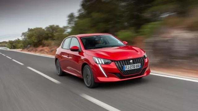 La gama del Peugeot 208 recibe nueva tecnología y estos son sus precios