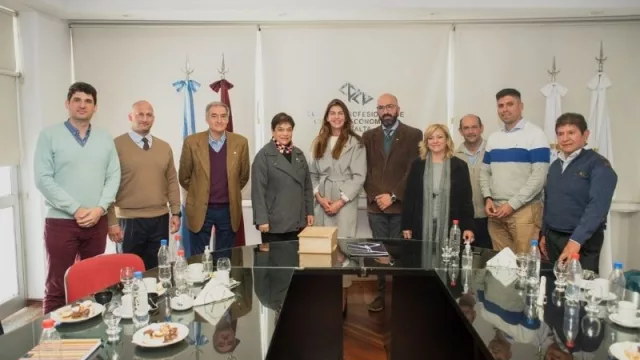 Ayuda para los centros vecinales: ordenarán sus balances con ayuda profesional (también con capacitación)