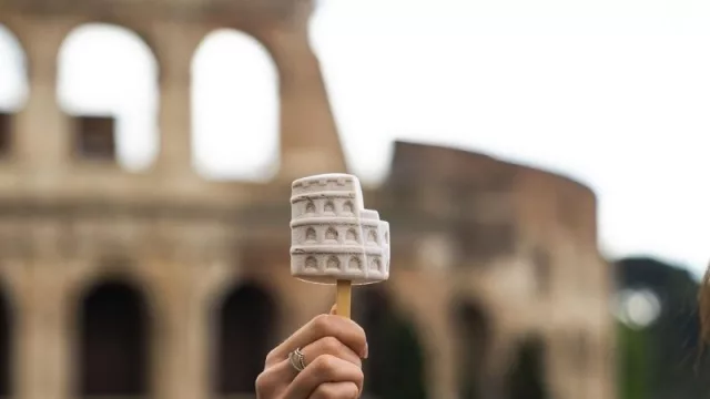 Lucciano’s hace lo que otros no se animan: montó su primera heladería en Roma (la capital mundial del helado artesanal), y le va muy bien