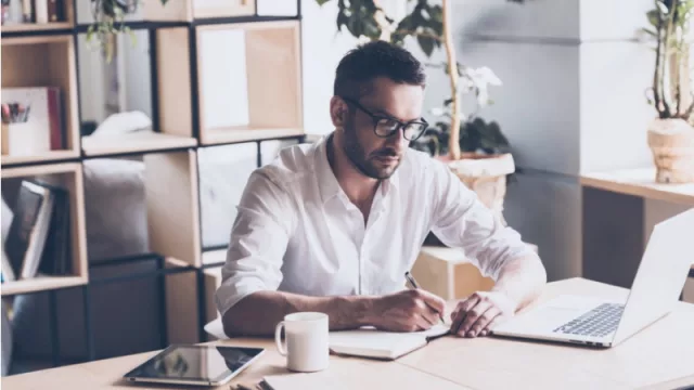 CEOE, Cepyme y ATA plantean que la cuota mínima de autónomos se mueva entre 205 y 400 euros al mes hasta 2025