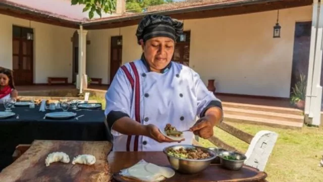 Y llegó el día: hoy es la gran final del concurso provincial de la empanada (en UTHGRA)