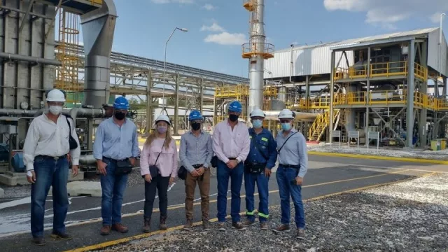 Recorrida a la planta de Austin Powder (destacan la generación de fuentes de trabajo) 