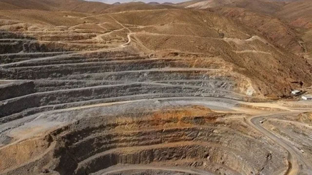 Aseguran que de cada $ 10 facturados por las mineras, entre $ 7,50 y  $ 8 quedan en el país 