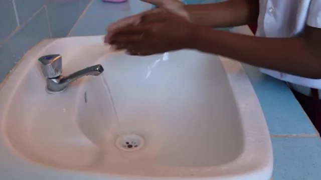 Por orden de la Justicia, los colegios católicos deberán pagar el agua