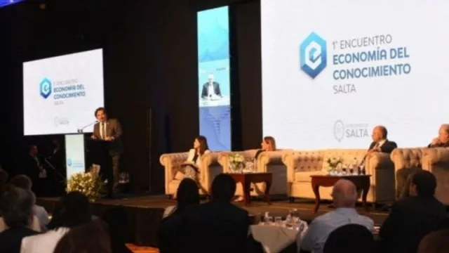 Con 1.000 programadores capacitados y la Universidad de Oficios y Tecnológica en carpeta, la economía del conocimiento gana su merecido espacio en la agenda salteña 