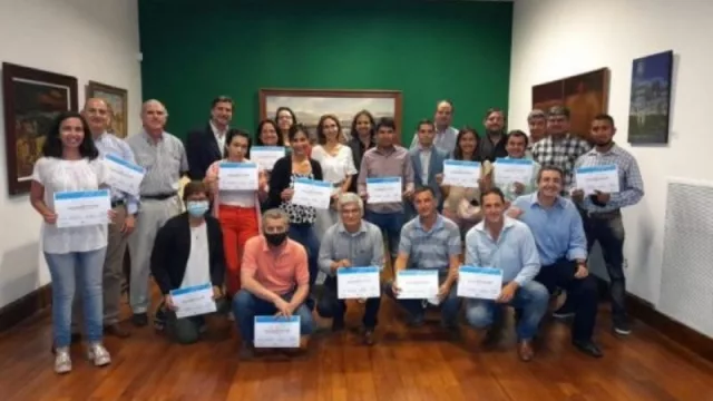 ¡La información es poder!  PyMEs del Noroeste se capacitaron en la Escuela de Formación de Agronegocios