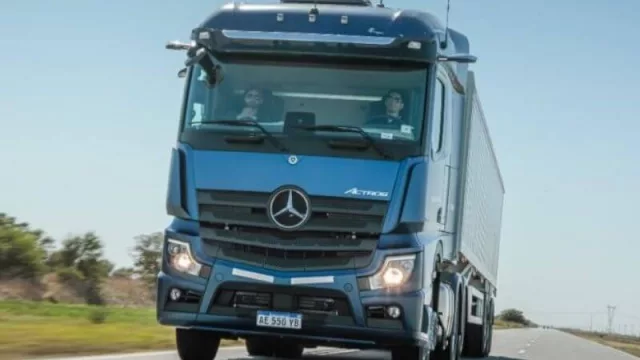 Actros: ¿Cómo son los camiones Mercedes-Benz más imponentes?
