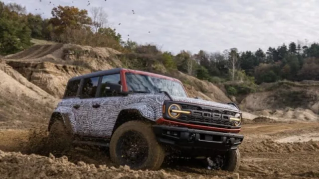 Descubren al imponente Ford Bronco Raptor durante pruebas