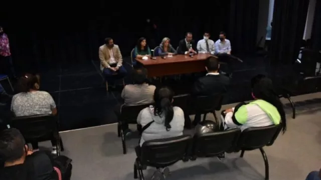 ¿Principio de solución? Más de 120 ambulantes se instalarán provisoriamente en las plazas Italia y Francia