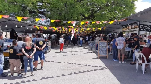 La fiesta de la cerveza se vivió a pleno en Salta: productores artesanales y gastronómicos celebraron la concurrencia de público