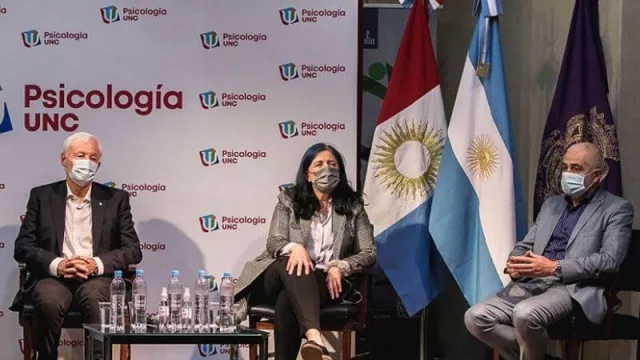 Ya es científico: la modalidad híbrida es la preferida para trabajar (la UNC busca aportar datos para la toma de decisiones)