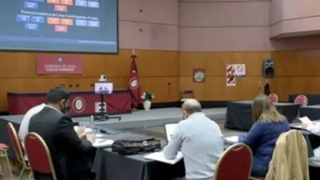 Disminución de casos y el 80% de la población con una dosis permitió ampliar el horario de actividades hasta las 2 am para personas vacunadas