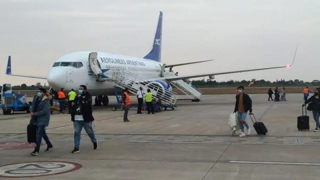 Se habilitarán dos frecuencias semanales entre Tucumán y Córdoba con Aerolíneas 