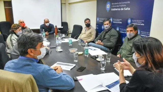 ¡Se viene, se viene! Para reactivar la economía, Gobierno, CPyMES y Banco Macro preparan promociones conjuntas 