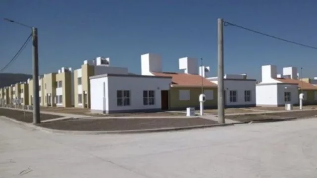 Mil viviendas y mil empleos nuevos en la construcción de Salta: crecimiento lento, pero sostenido 