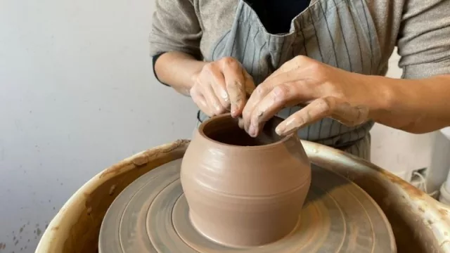 Estrada Cerámica: arte que busca su expresión en las cosas cotidianas  