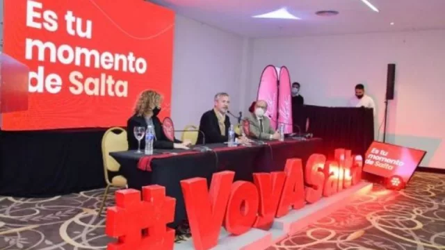 La unión hace la fuerza: la más Linda seduce turistas en el Jardín de la República 