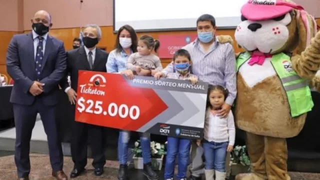 Cada vez son más los salteños que exigen sus tickets o facturas para participar de los sorteos del Ticketon