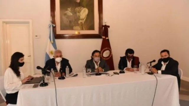 Gobernador Sáenz: “Salta ofrece a inversores mineros normas claras, modernas y seguridad jurídica"