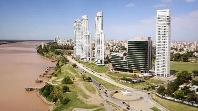 Rosario y Neuquén se unen para potenciar el comercio y turismo (con vuelos de JetSmart)