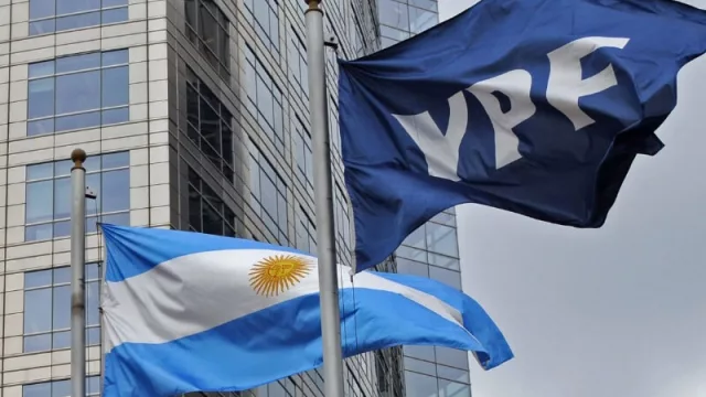 YPF obtiene apoyo de bonistas duros y se acerca al cierre exitoso de su refinanciación de deuda