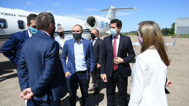 Pese a liberar el "cepo" al maíz, el Gobierno avisa que podría reinstalar retenciones a productos agropecuarios