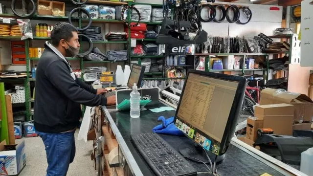 Más de 100 vecinos beneficiarios de programas de empleo iniciaron sus prácticas laborales