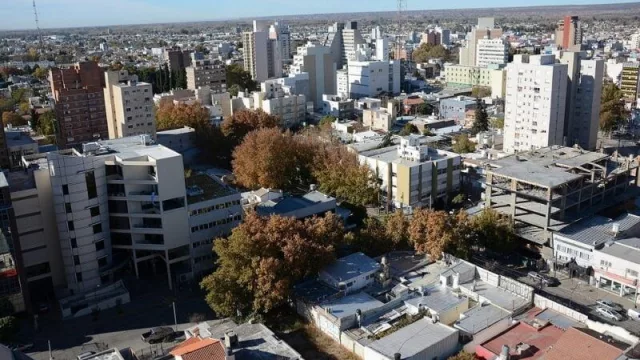 Nuevas medidas para las ciudades con transmisión comunitaria de coronavirus