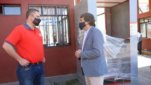 Solidarios: una empresa salteña donó al Gobierno más de 27.000 litros de lavandina