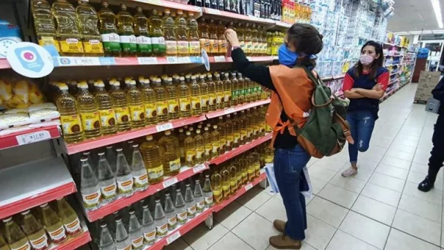 Advertencia a los supermercados: deben mantener los precios máximos hasta fines de agosto