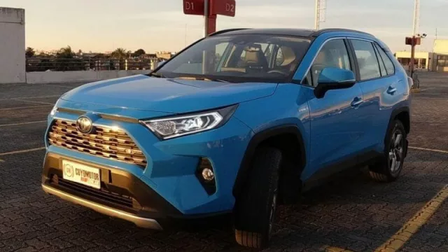 Toyota lanza el imponente SUV RAV4 Hybrid 2021
