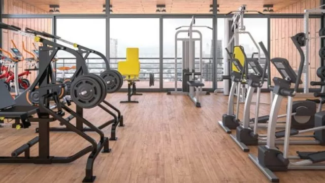 $60 mil para gimnasios, ligas de fútbol y predios de césped sintético