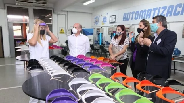 La solidaridad de los tucumanos en tiempos de pandemia: se suman máscaras 3D a Salud 