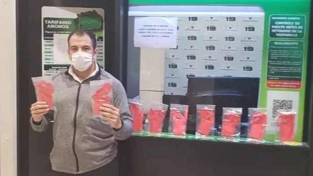 La Línea 19 se compromete una vez más: reparte barbijos gratis a sus pasajeros