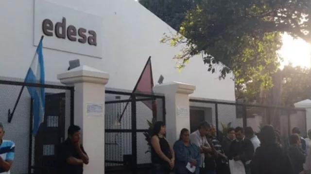 Para poder cobrar sus facturas, Edesa abrió algunas de sus oficinas comerciales