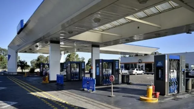 Los expendedores de combustible, en alerta: aseguran que la situación de las estaciones de servicio es extrema