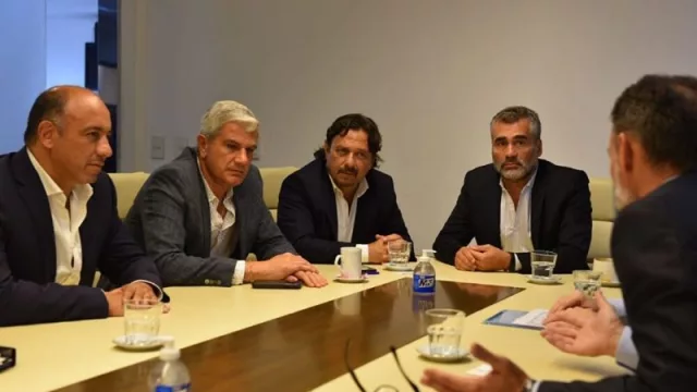 Salta comenzó a reperfilar su deuda con el Fondo de Garantías de ANSES y tenedores de bonos en dólares