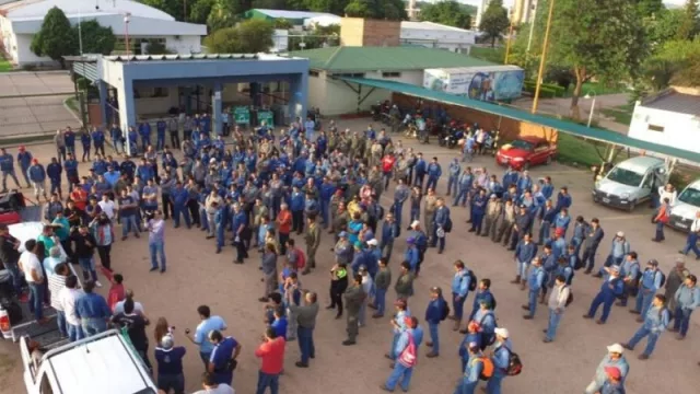 Piden la intervención de la Nación por el conflicto en Refinor