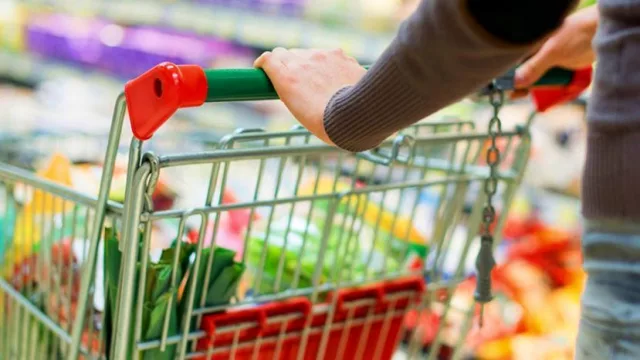 Aun con tarifas planchadas, la inflación fue 53,8% en 2019, la más alta en 28 años