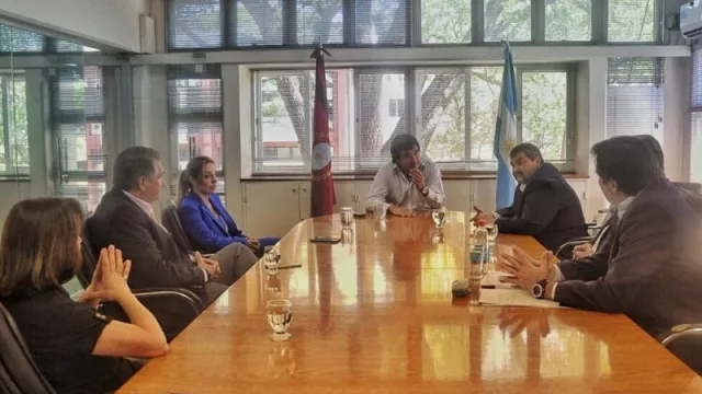 Betzel y De los Ríos conversaron sobre la actividad comercial en la provincia