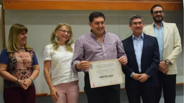 La UNSa distinguió a ingenieros de EDESA que brindaron capacitaciones
