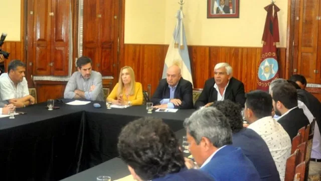 La ministra de la Producción se reunió con senadores para analizar la Ley de Promoción Minera