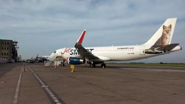 El flamante refuerzo: llegó un nuevo avión a la flota de JetSMART en Argentina 