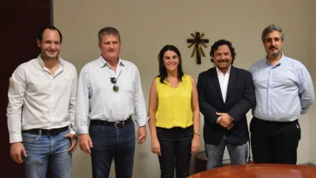 Sáenz se comprometió a activar políticas para el sector minero