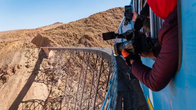“Los turistas que vienen con los dólares, los cambian en el mercado informal” (Salta vive una buena temporada)