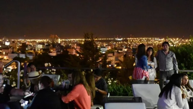 Esta noche se viene La Noche de las Terrazas, con gastronomía y estilos de vinos