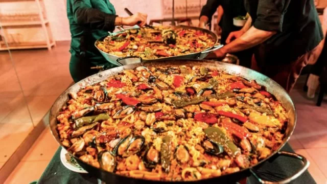 Experiencia España en el dique: paisaje, música y la paella murciana de Pablo Sánchez Manerguez