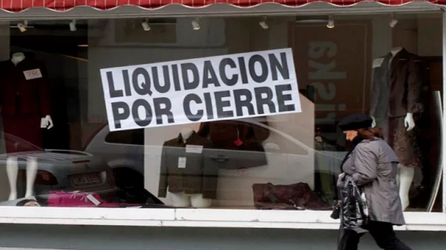 Amarga celebración: 700 puestos de trabajo se perdieron en Comercio en lo que va del año